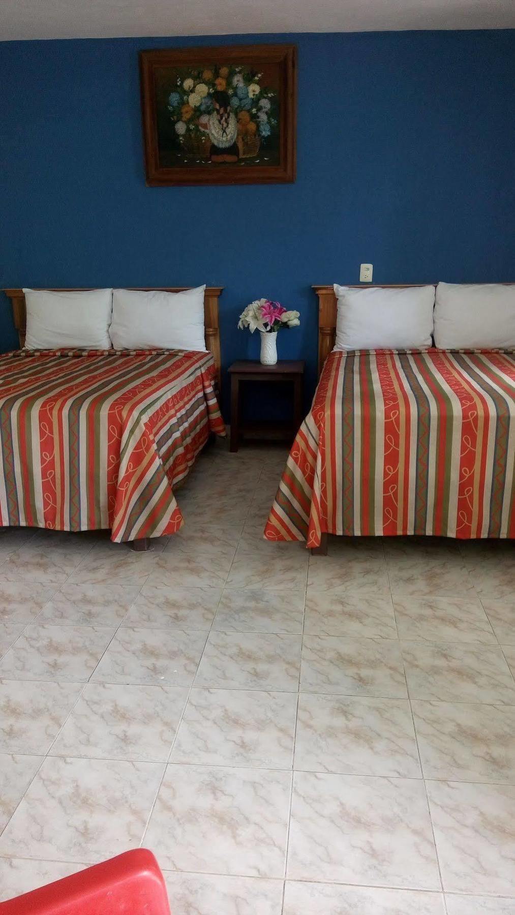 La Alegria Hotel Playa del Carmen Bagian luar foto